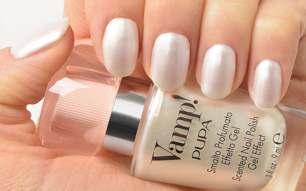 Vamp! Vernis &agrave; Ongles Parfum&eacute; Effett Gel - PUPA Milano